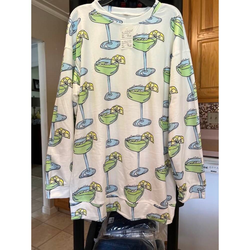 Margaritaville long slv top, banded waist, avail sz M, L, XL, $30